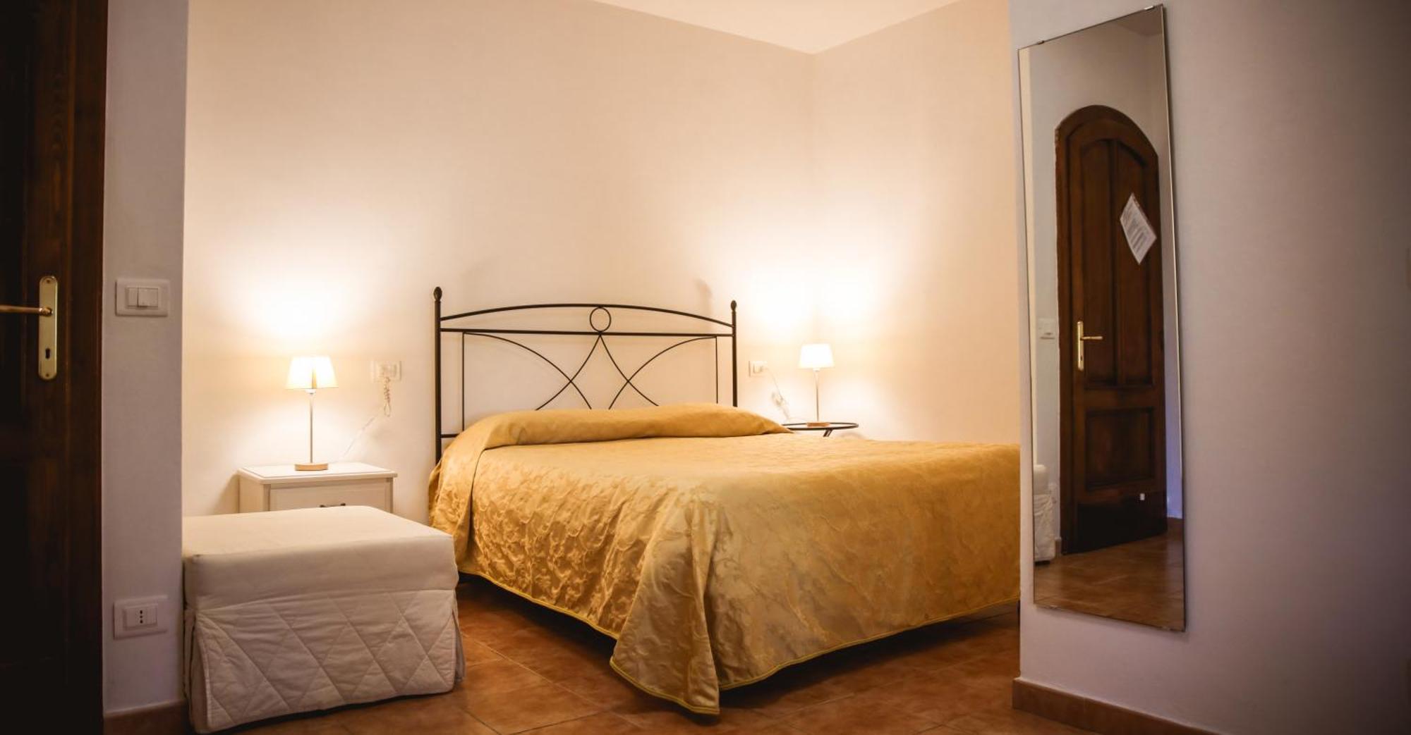 Agriturismo Poggio Alle Calle Saturnia Exterior photo