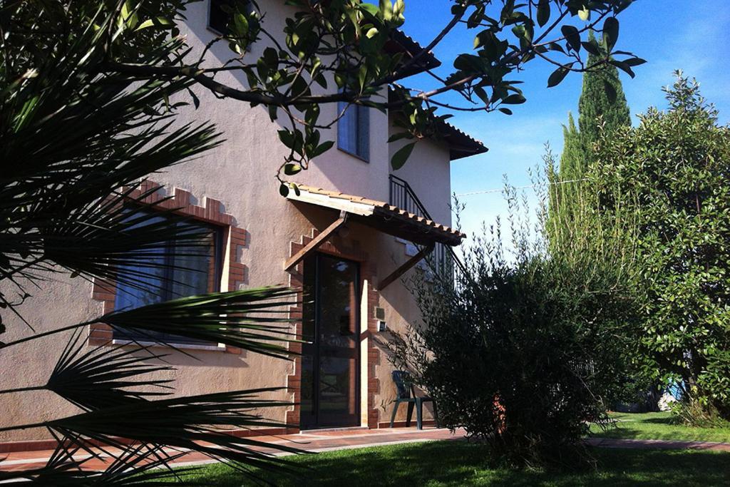 Agriturismo Poggio Alle Calle Saturnia Exterior photo